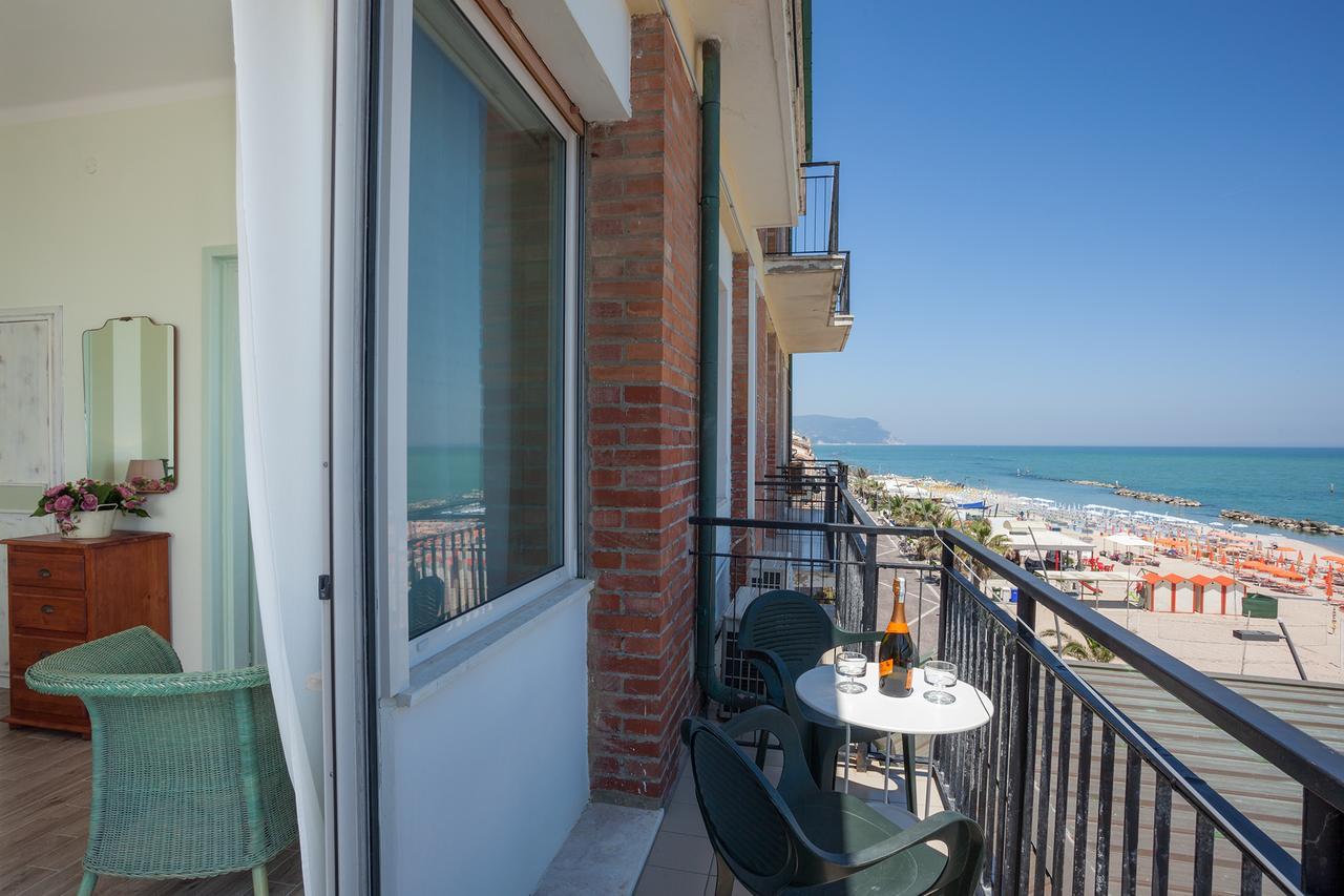 Hotel Bianchi Nicola Porto Recanati Exterior photo